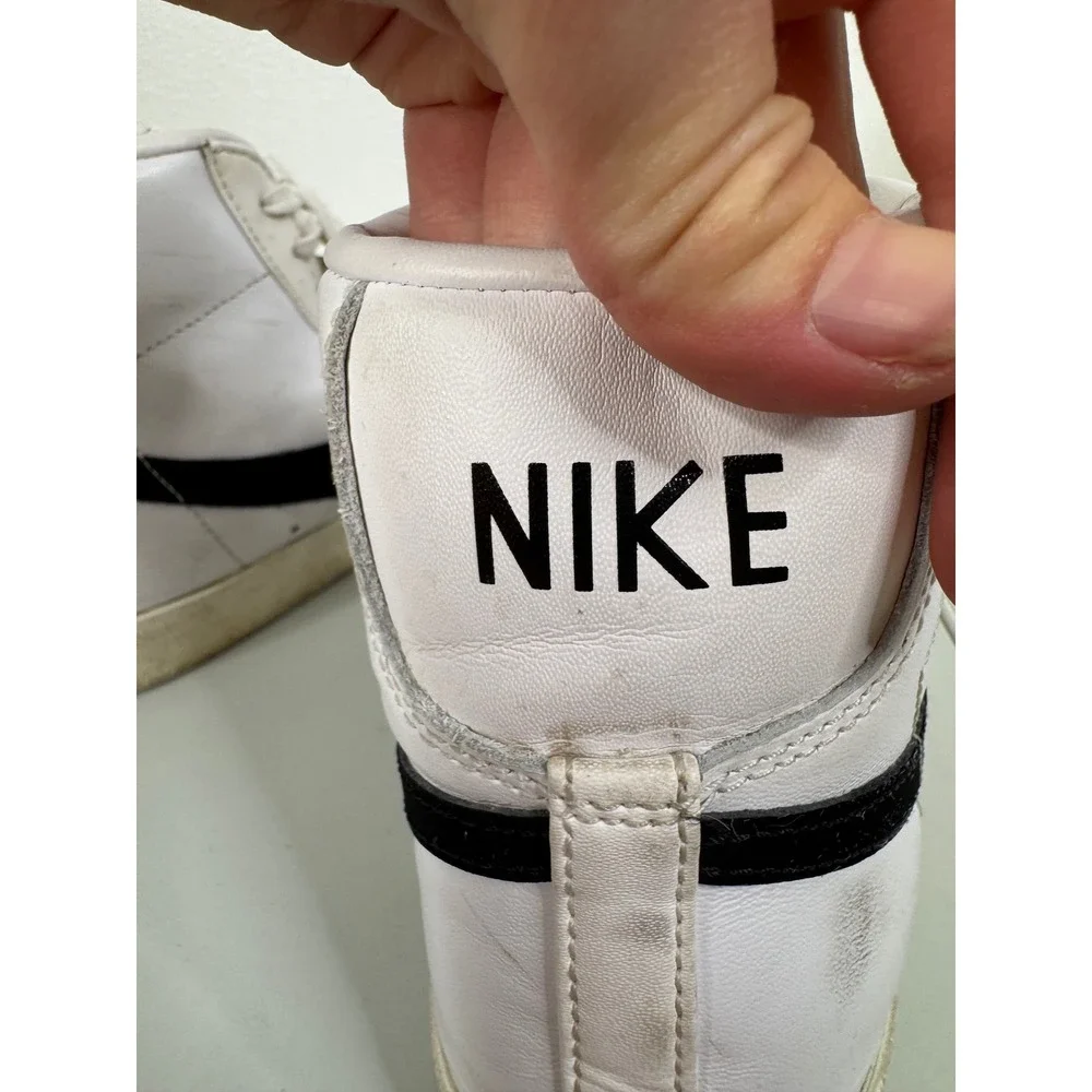 Nike Women's Blazer Mid 77 White Black‎ Size 7.5